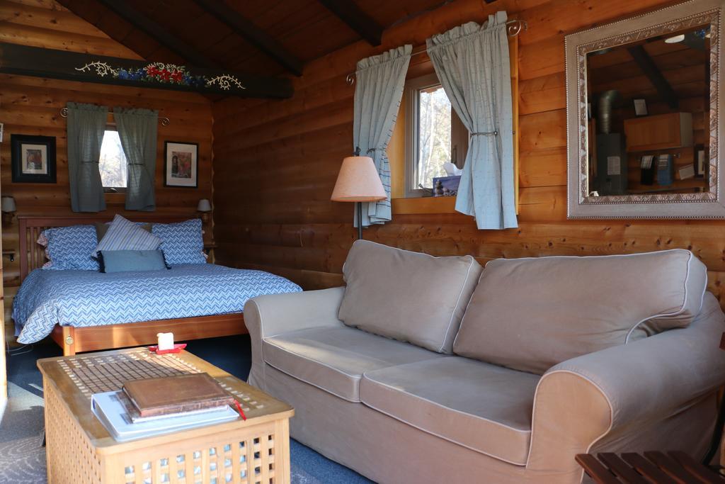 Rocky Mountain Cabins And Home Golden Eksteriør billede